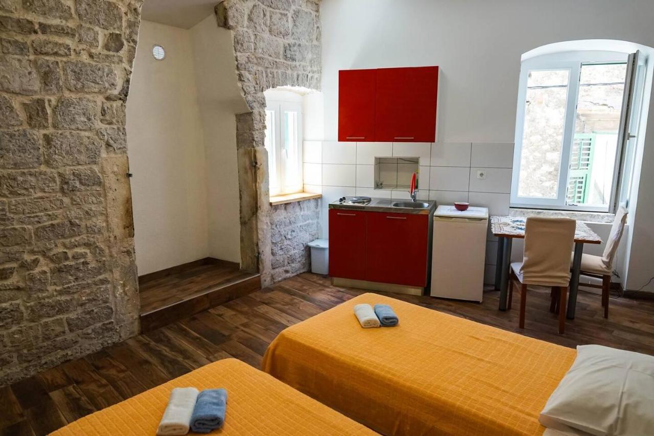Studio In The Old City Of Apartment Sibenik